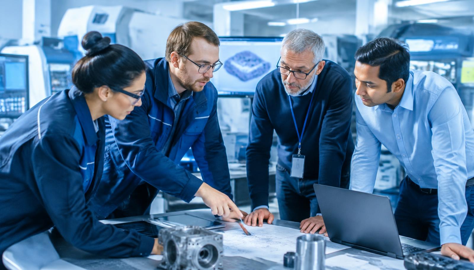 Ingénieur spécialisé intégré à une équipe industrielle